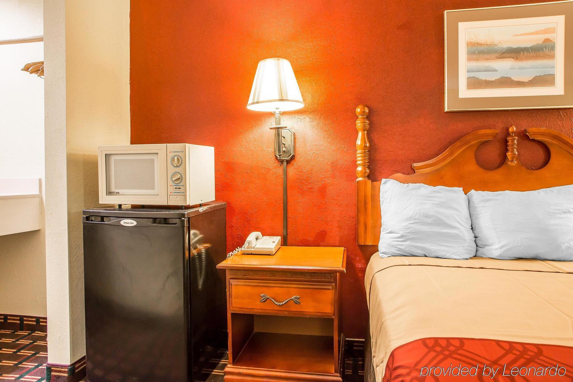 Rodeway Inn Montpelier Extérieur photo
