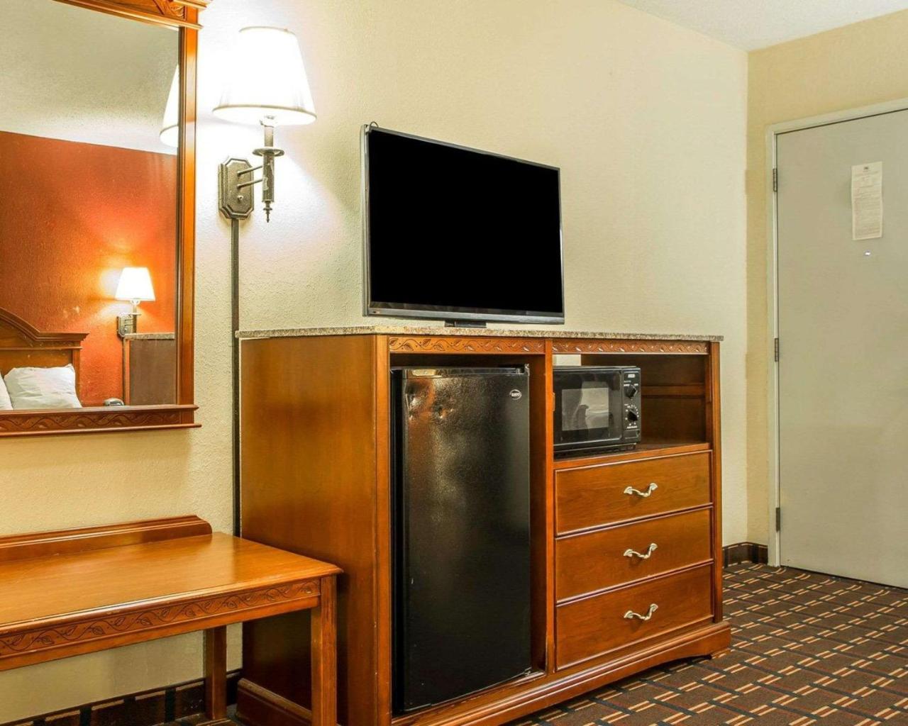 Rodeway Inn Montpelier Extérieur photo